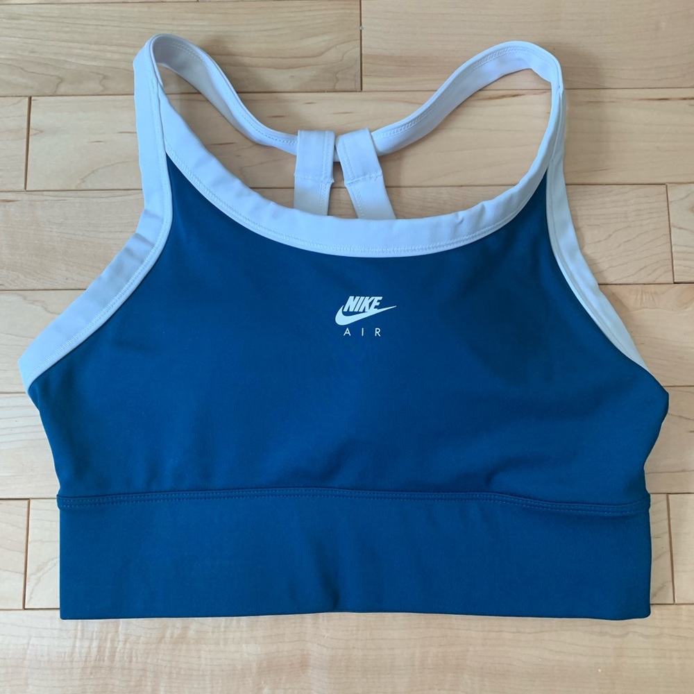 Nike Sports Bra - Picture 1 of 3